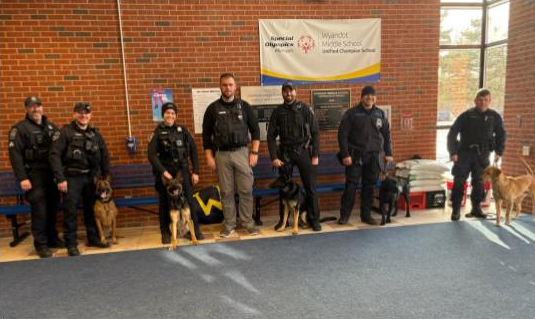 assisting-k-9-officers-photo.png 