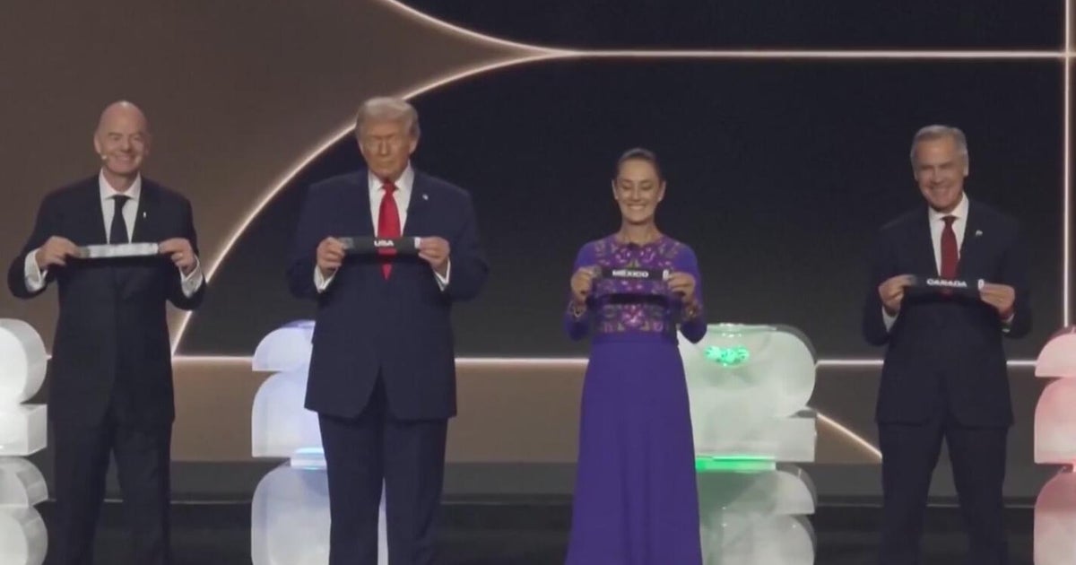 Trump threatens Mexico with higher tariffs