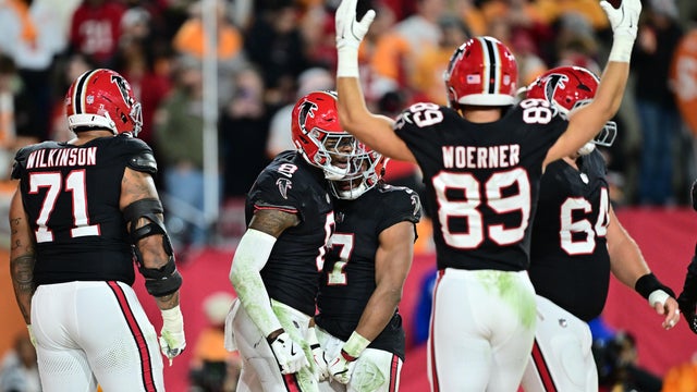 Atlanta Falcons v Tampa Bay Buccaneers - NFL 2025 