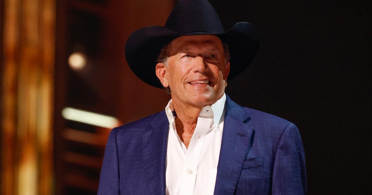 George Strait lets his legendary music speak for itself