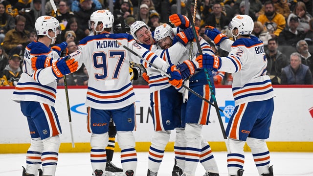 NHL: DEC 16 Oilers at Penguins 