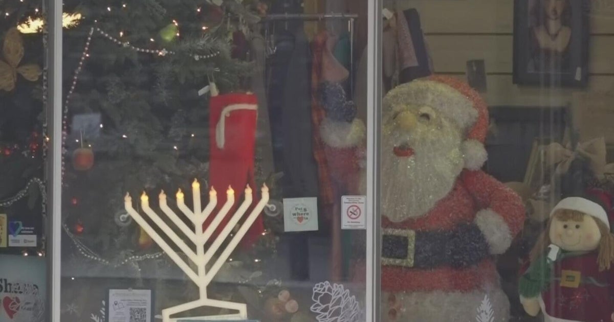 Grass Valley business owner continues merchant Menorahs initiative