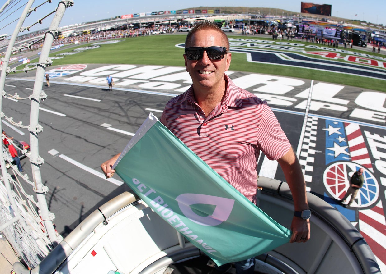 Retired NASCAR driver Greg Biffle and wife, kids among 7 killed in ...
