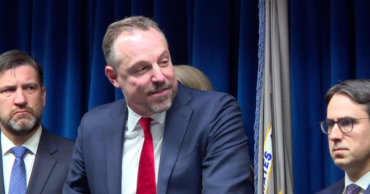 Около половината или повече от приблизително 18 милиарда щатски долара