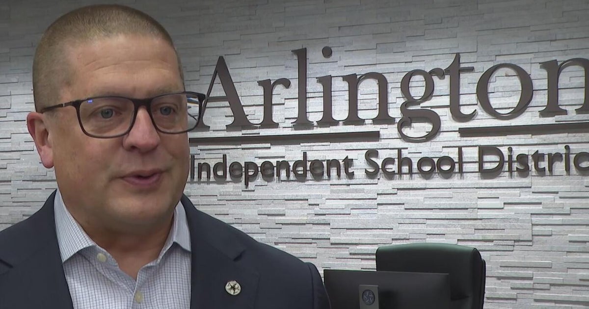 How has the controversial cellphone ban been going in Arlington ISD?