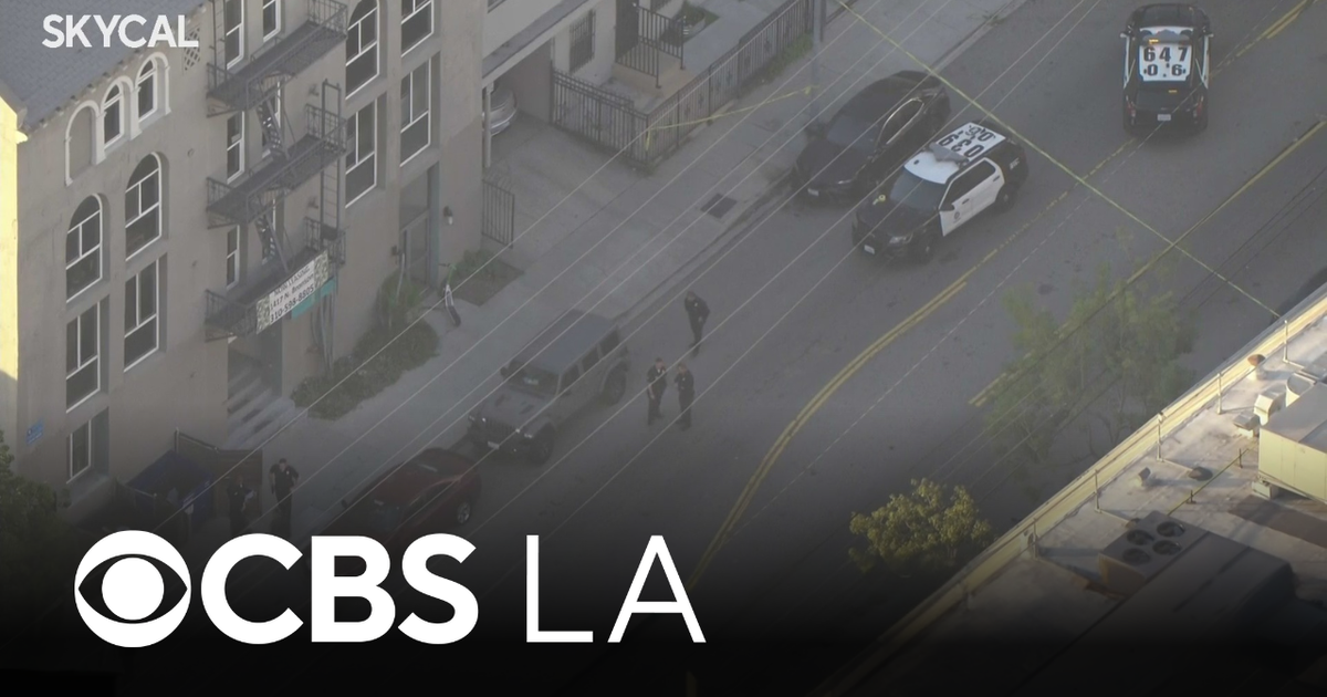1 person hospitalized after police shooting in Hollywood