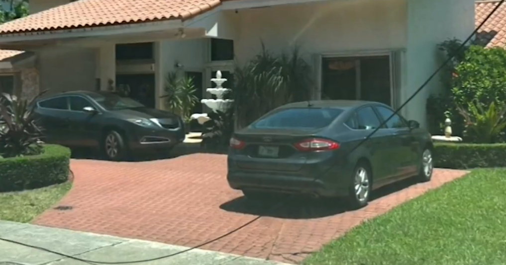 Comcast removes problem cable after homeowner turns to CBS News Miami