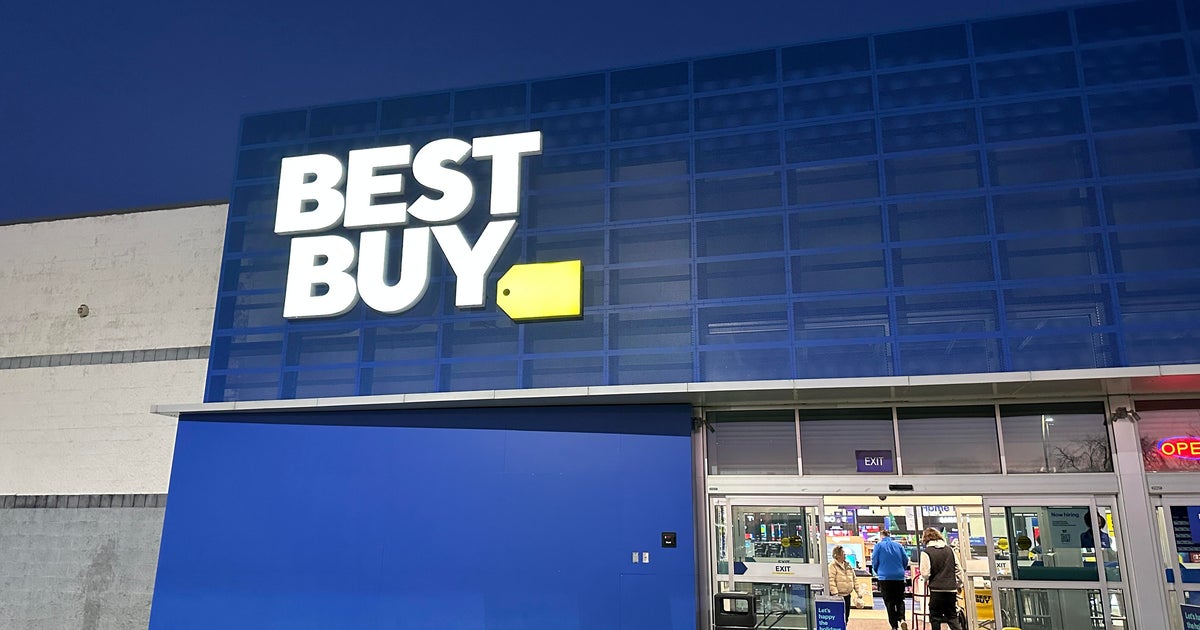 Twin Cities holiday shoppers pack stores on Super Saturday