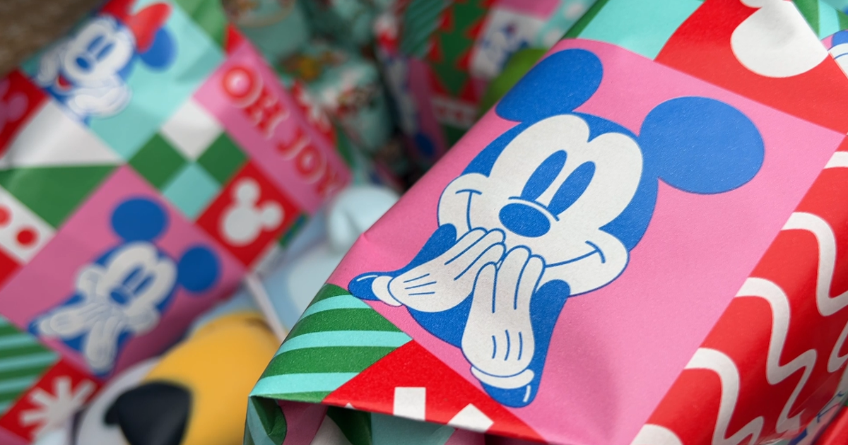 Michigan State Police brings holiday cheer to 2-year-old battling cancer