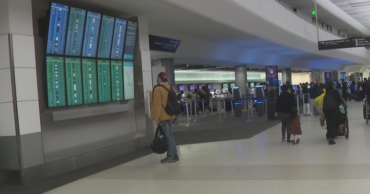 Holiday travelers at San Francisco airport seeing some delays