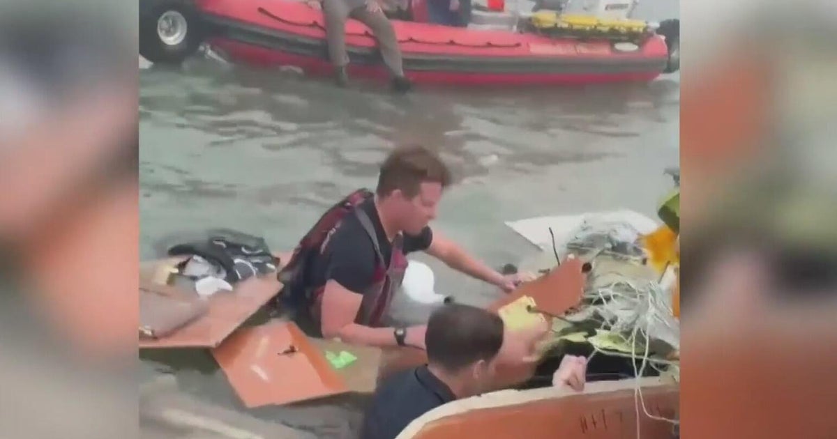 At least 6 killed in Mexican navy plane crash on medical flight near Galveston, Texas