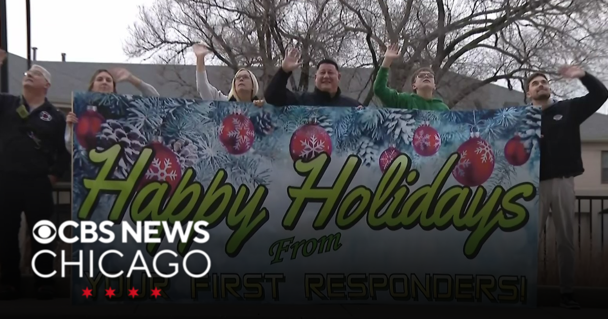 Park Ridge first responders held holiday parade for Advocate Lutheran Children’s patients