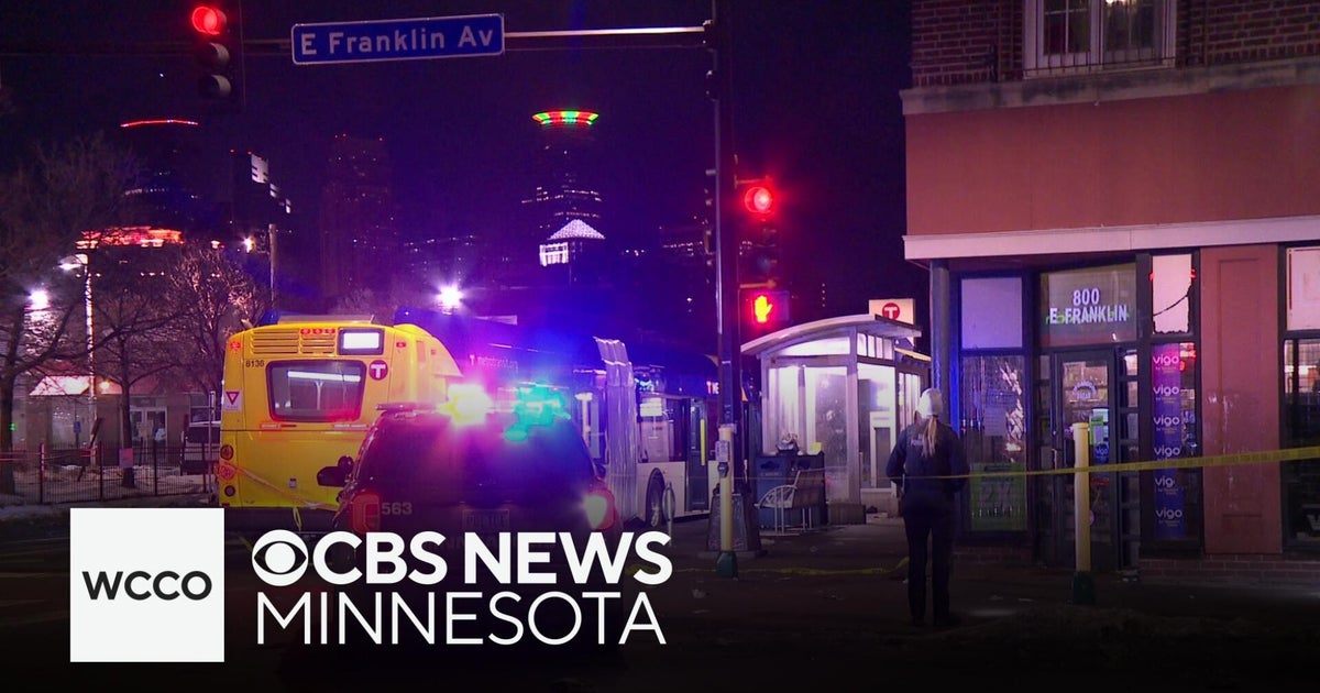 Minneapolis police investigate after man injured in stabbing - CBS ...