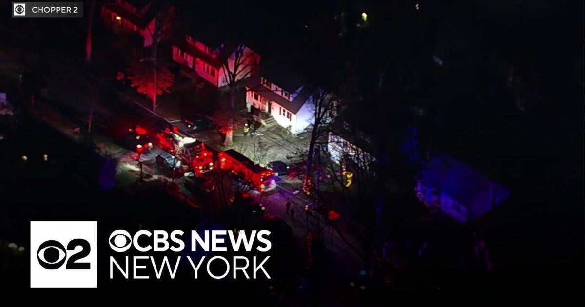 1 dead in West Orange, N.J. fire - CBS New York