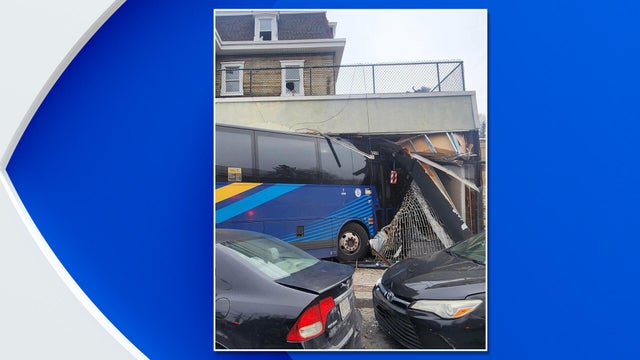 yonkers-bus-crash.jpg 