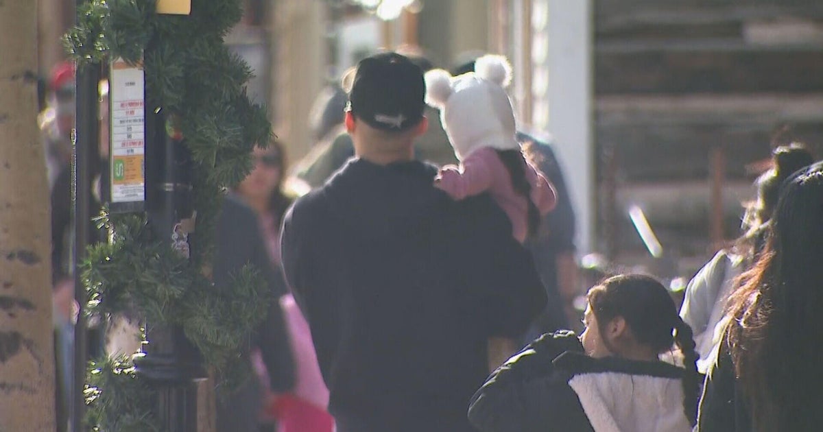 Colorado's mountain communities enjoy a balmy Christmas outdoors