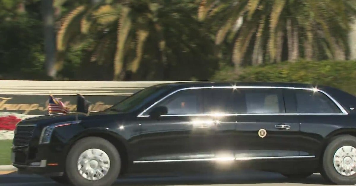 Russian strike in Kyiv kills 1, wounds dozens ahead of Zelenskyy's meeting with Trump in Florida