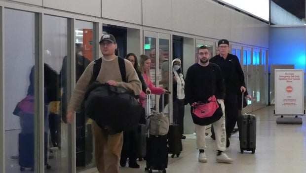 Holiday travelers see some delays, but mostly smooth sailing at Sacramento International Airport