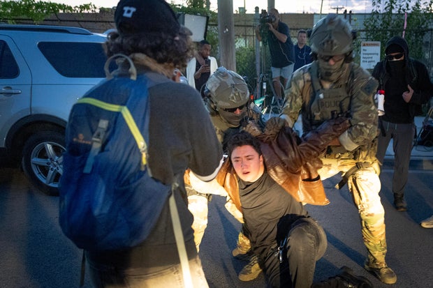 Protesters Denounce ICE Outside Chicago-Area Facility 
