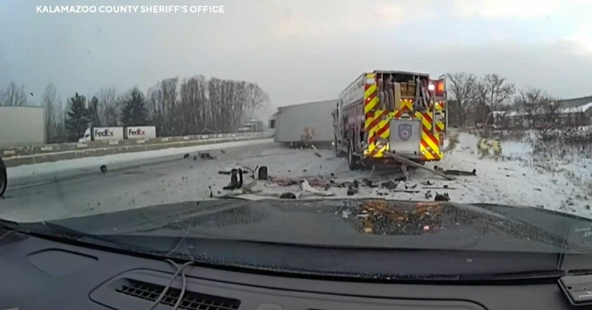 Всичките 50 щата в САЩ имат закони Намалете скоростта преместете