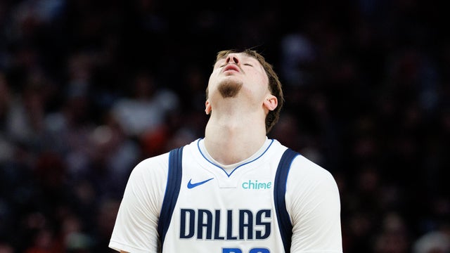 Mavericks Trail Blazers Basketball 