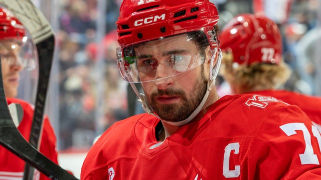 Winnipeg Jets v Detroit Red Wings 