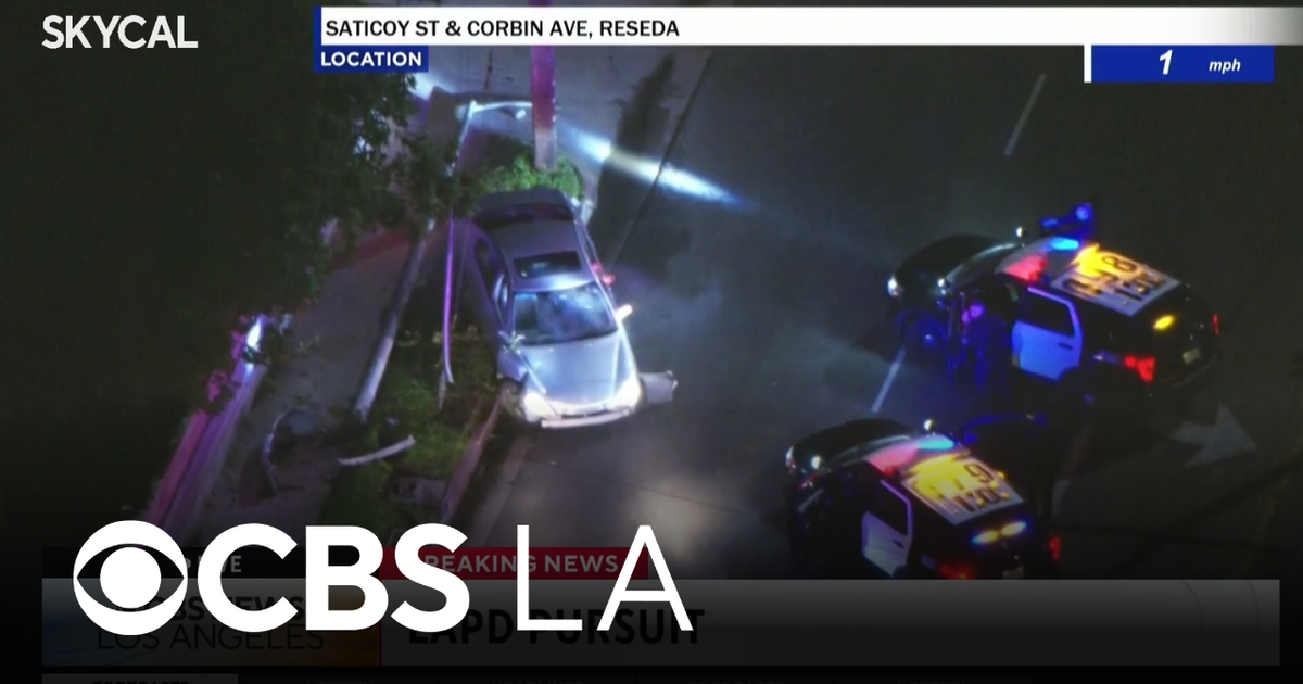 Pursuit with alleged DUI suspect ends with crash in San Fernando Valley ...