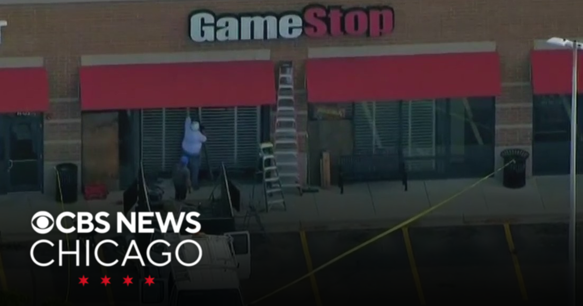 Some GameStop stores are fighting back against smash-and-grab burglars