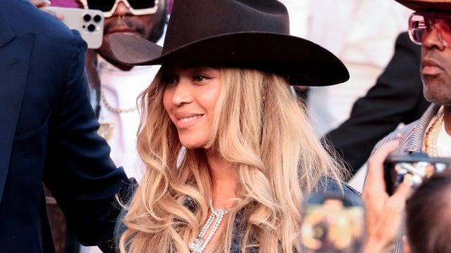 Louis Vuitton: Front Row - Paris Fashion Week - Menswear Spring/Summer 2026 