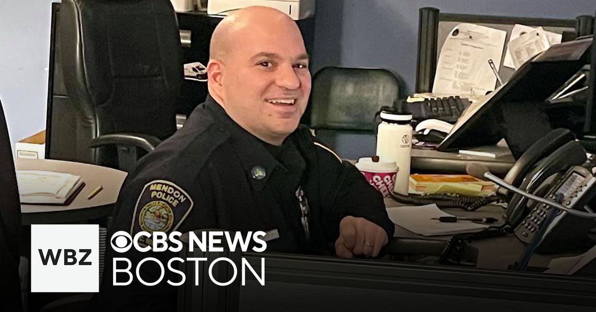 Uxbridge mourns police officer killed in crash - CBS Boston