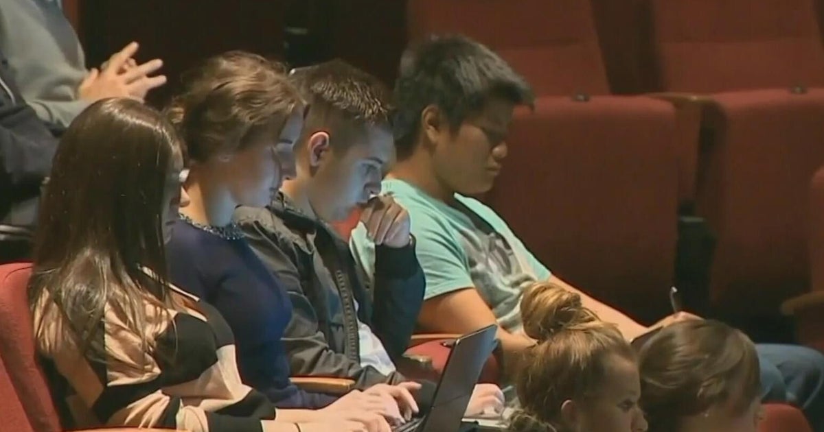 Federal government warns millions of wage garnishment over defaulted student loans