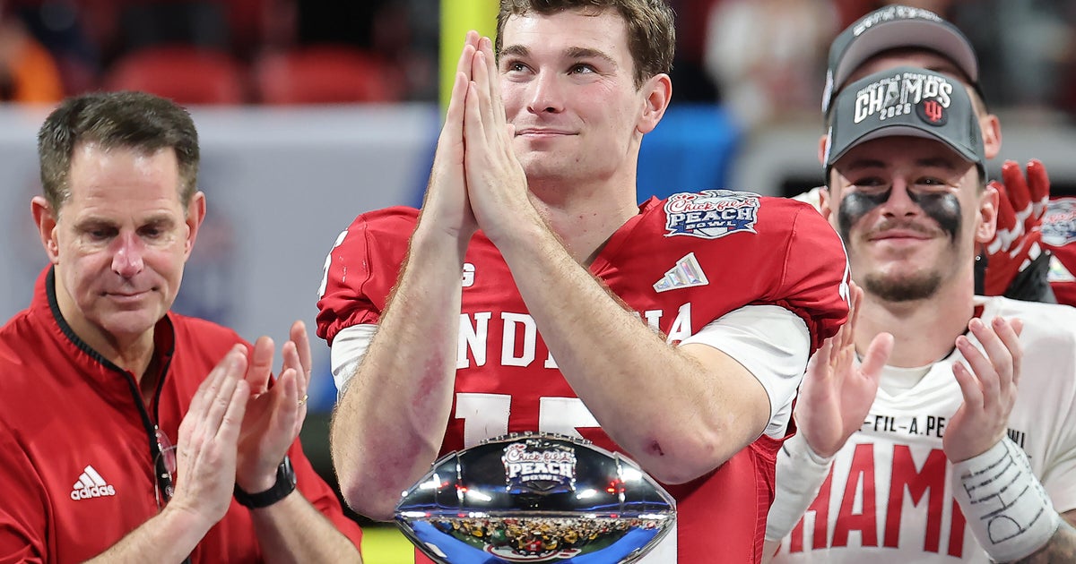 Indiana crushes Oregon 56–22 to set up national title showdown with Miami