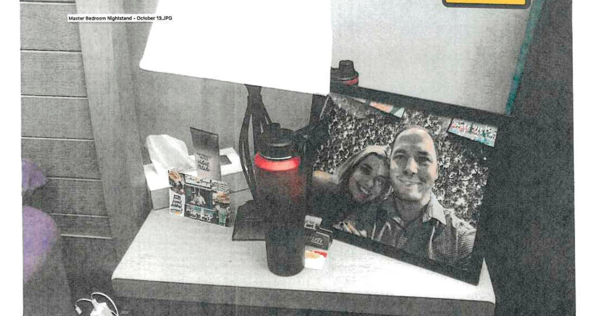 Съпругът, обвинен в убийство на жена, мъж след афера с помощничка, отива на съд в предградието на окръг Колумбия