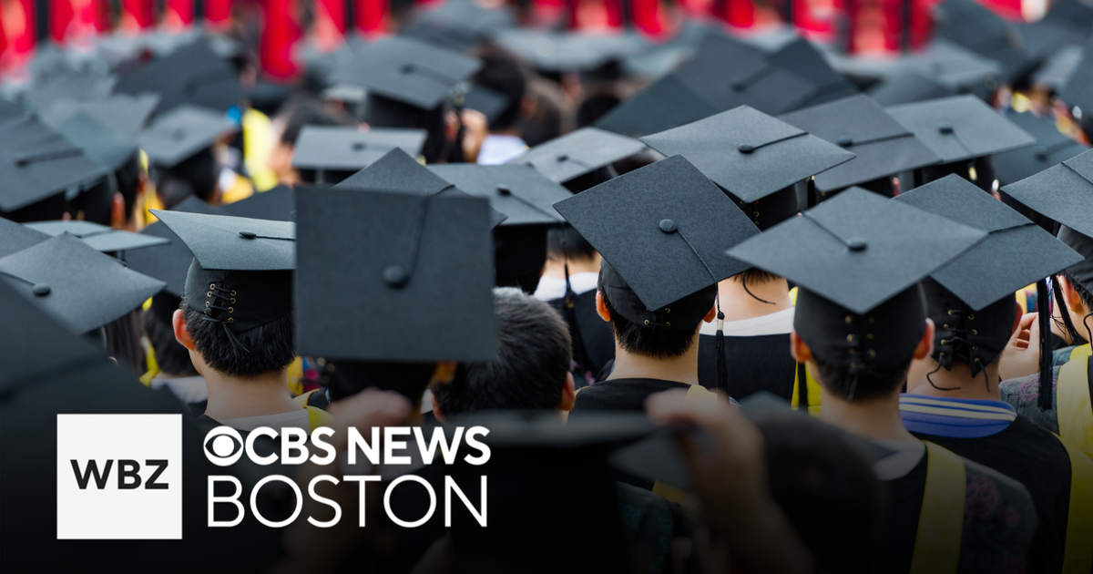 Massachusetts teachers union opposes lowering credit hours for bachelor's degree