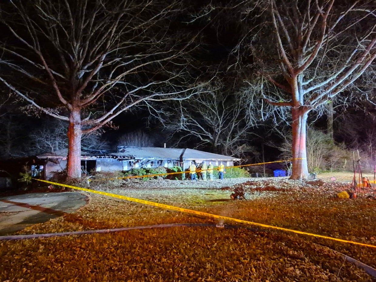 man saves mother from house fire, then dies trying to rescue