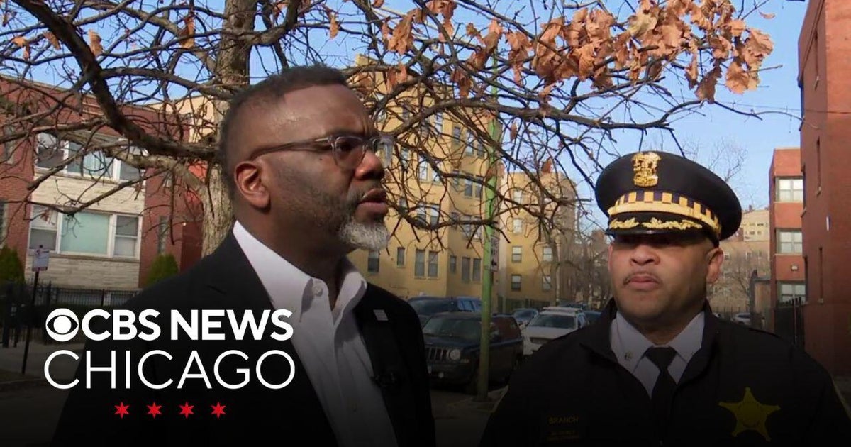 Mayor Brandon Johnson discusses efforts to keep CTA riders safe - CBS ...
