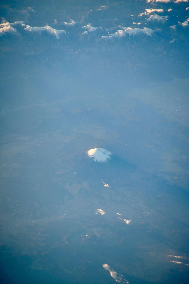 011426-fuji.jpg 