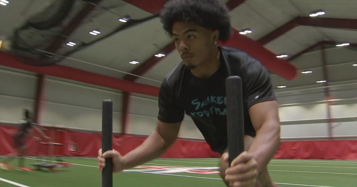 New Jersey football star overcomes injury, doubt for future at Temple