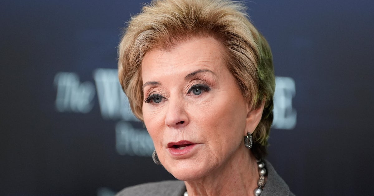 Администрацията на Тръмп забавя плана за налагане на запор върху заплати за кредитополучателите на студентски заеми в неизпълнение