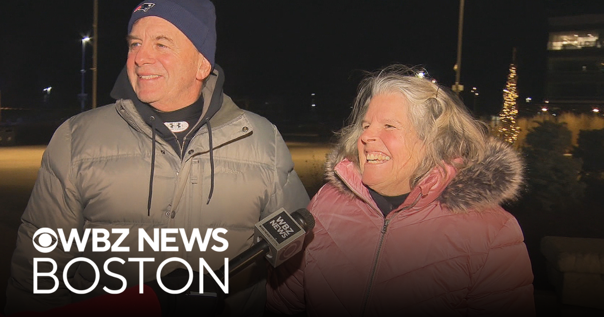 Lucky fans win tickets to Patriots-Texans playoff game