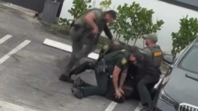 US-NEWS-FLA-SHERIFF-WORKERS-ARRESTS-MI 