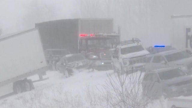 20260119-mon0220-weather-vo-mi-100-car-pileup-shuts-down-i-196-in-ottawa-county-frame-7675.jpg 