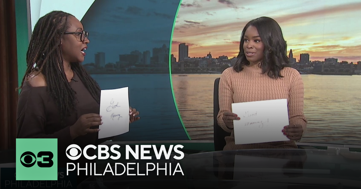 As New Jersey requires cursive in schools, Janelle Burrell and Wakisha Bailey test their skills