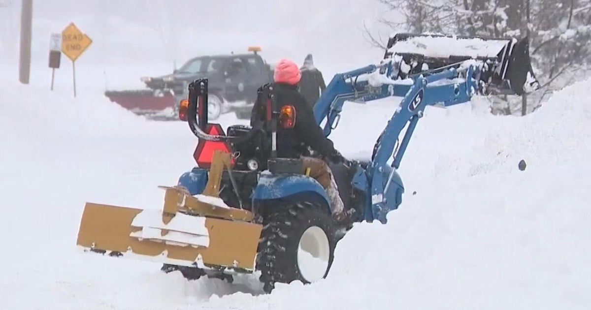 Arctic air surging across Great Lakes brings dangerous whiteout conditions
