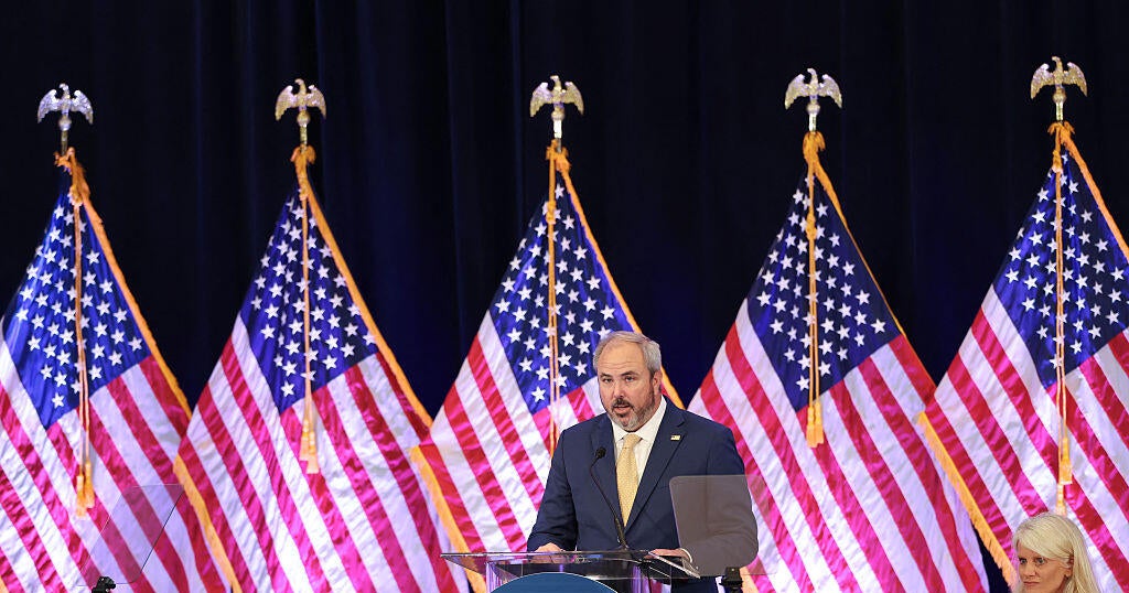 Санта Барбара Калифорния — Републиканският национален комитет в петък гласува да