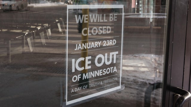 Trump Wins Delay On Order Restricting ICE Tactics In Minnesota 