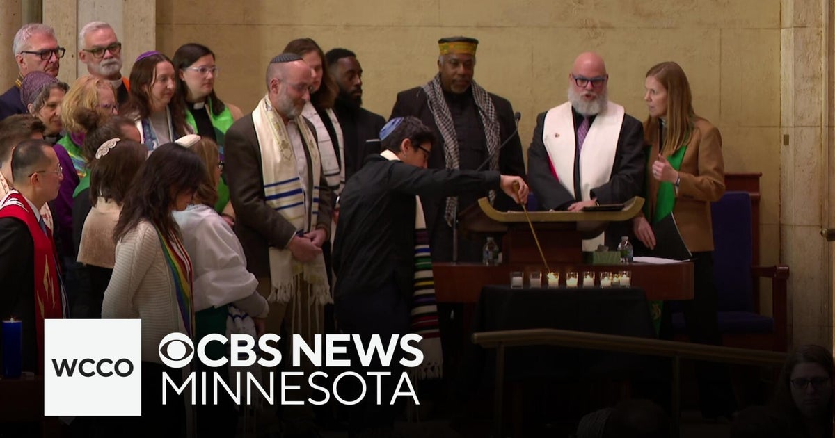 Minnesotans of different faiths gather to support immigrant communities