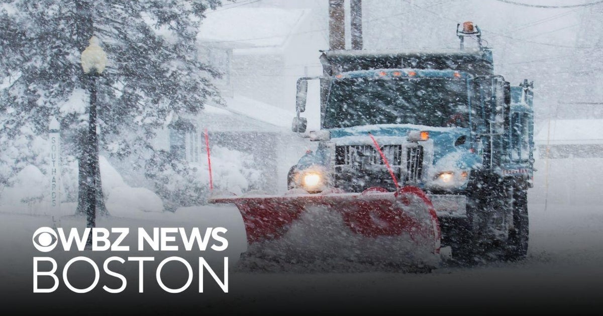Latest update on snowstorm hitting Boston and more top stories