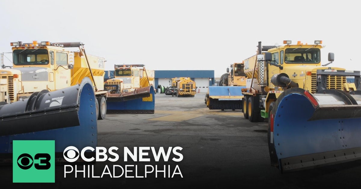 Winter storm cancels hundreds of flights at Philadelphia International Airport