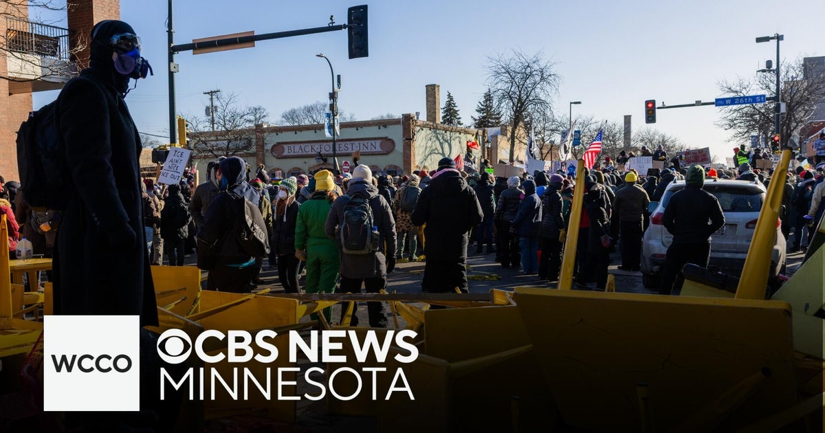 Minneapolis officials urge calm after fatal shooting of Alex Pretti ...
